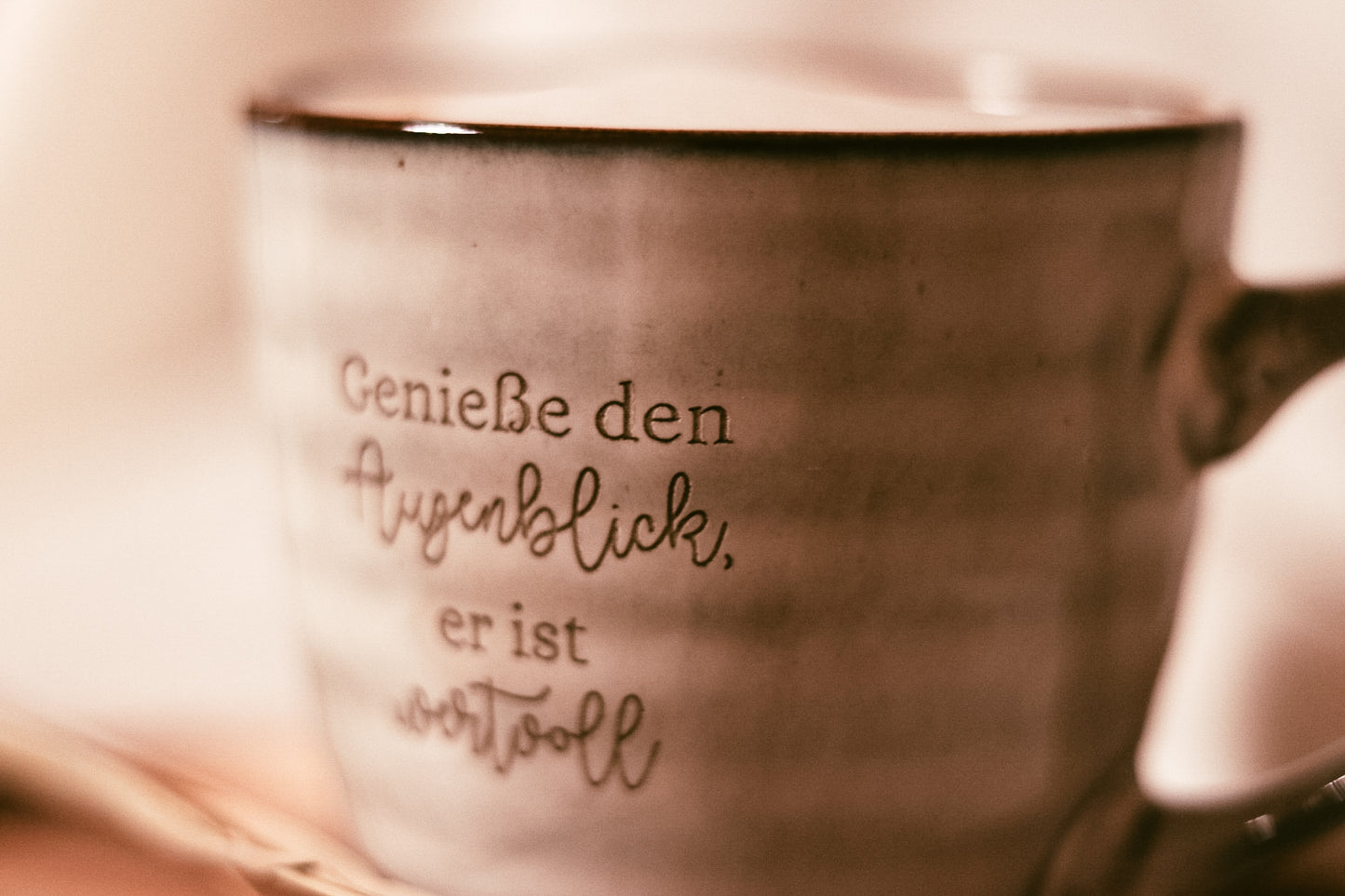 Tasse | "Genieße den Augenblick, er ist wertvoll"