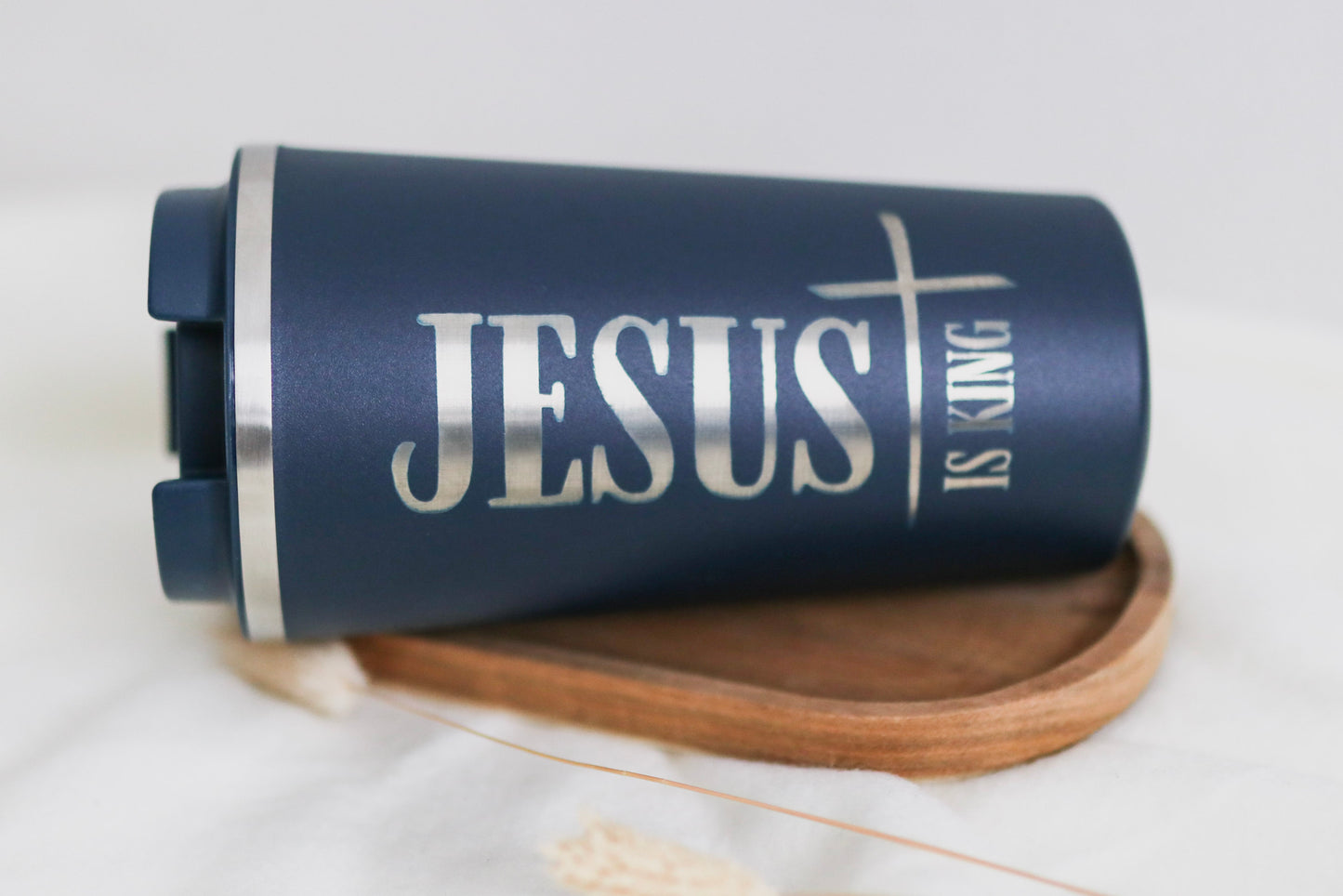 Thermobecher 510 ml -JESUS is King-