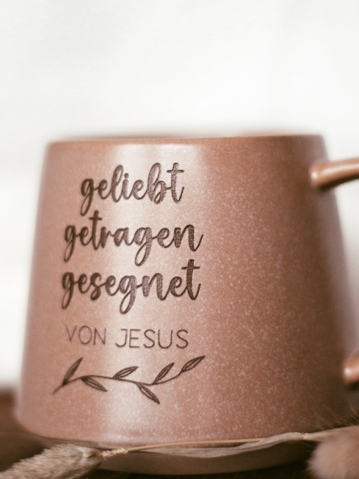 Tasse | "geliebt getragen gesegnet von Jesus"