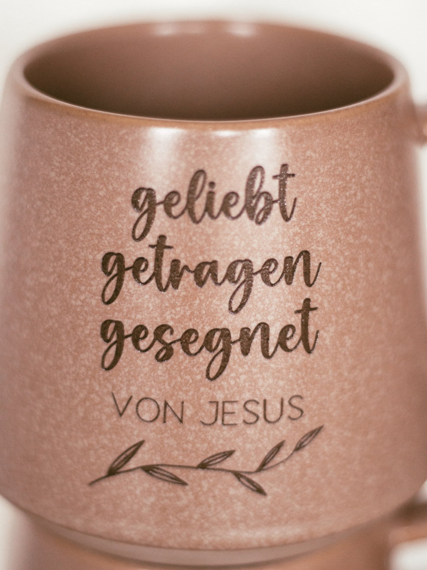 Tasse | "geliebt getragen gesegnet von Jesus"