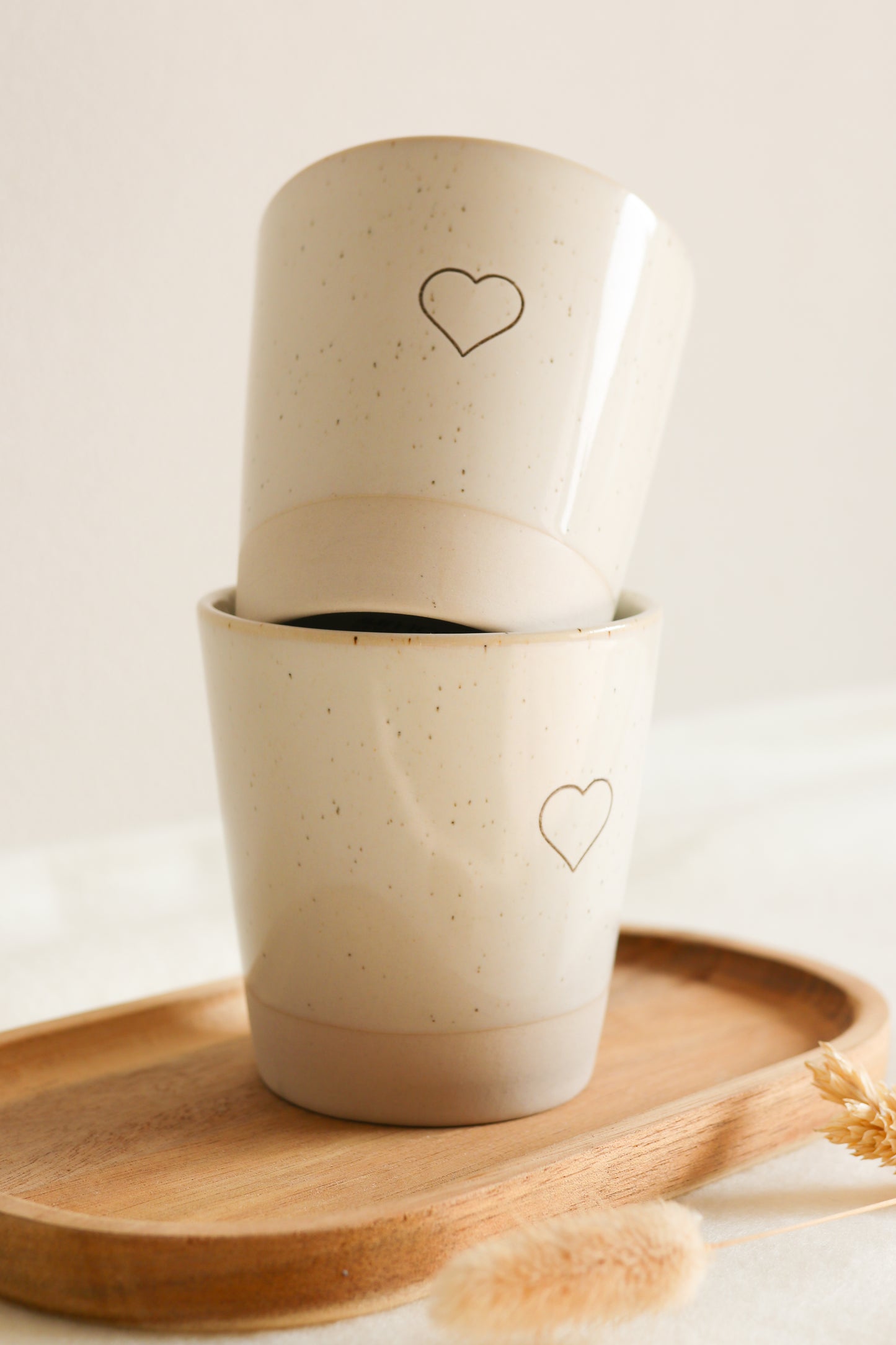 Espresso-Becher Beige mit Herzgravur limitiert