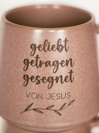 Tasse | "geliebt getragen gesegnet von Jesus"
