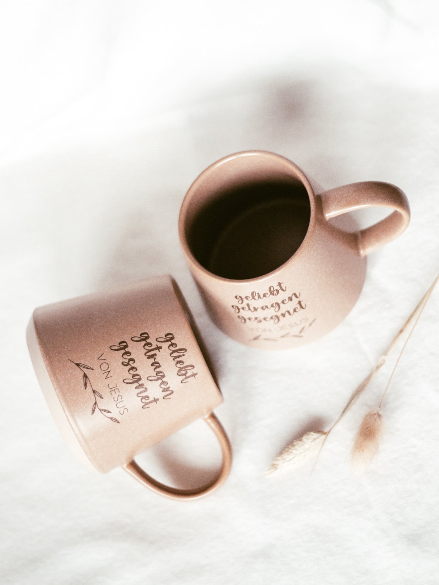 Tasse | "geliebt getragen gesegnet von Jesus"