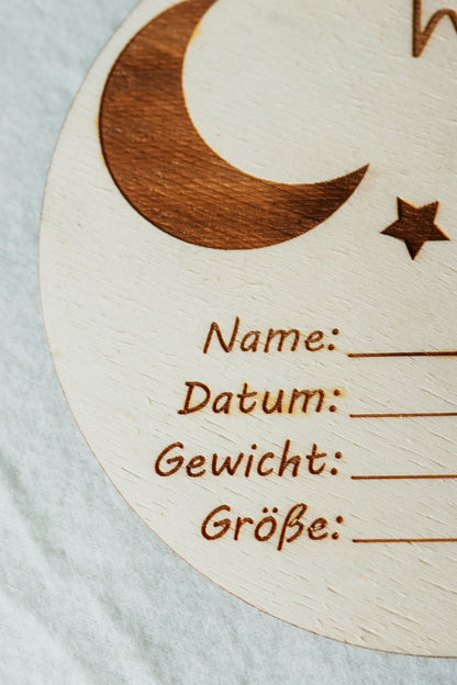 Holzschild zur Geburt