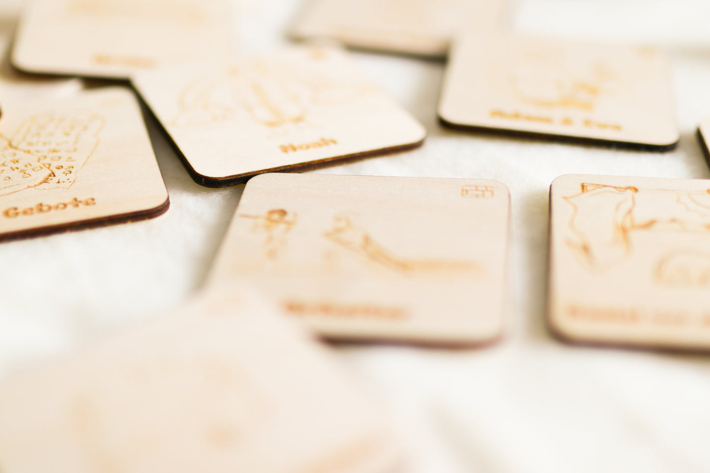 Biblisches Memory aus Holz – spielerisch den Glauben entdecken
