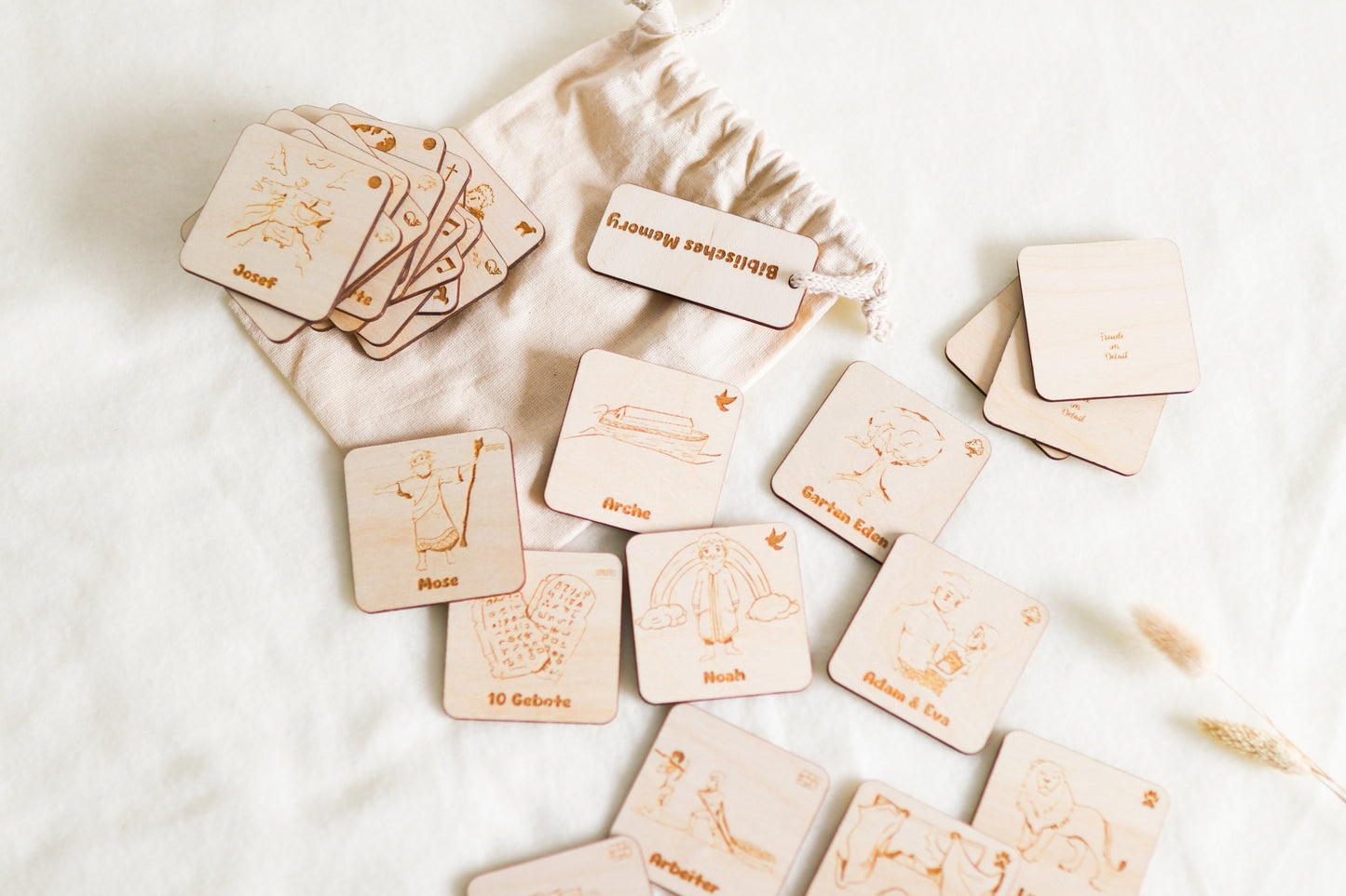 Biblisches Memory aus Holz – spielerisch den Glauben entdecken