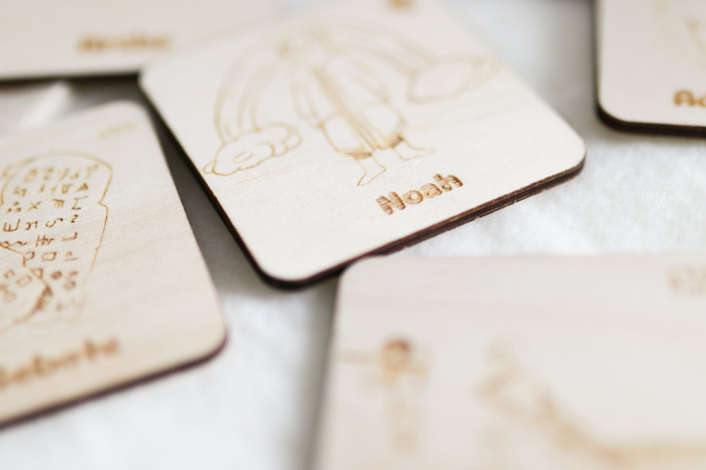 Biblisches Memory aus Holz – spielerisch den Glauben entdecken